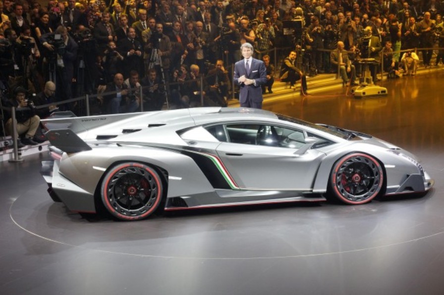 lamborghini-veneno-2013-geneva-motor-show_100420929_m