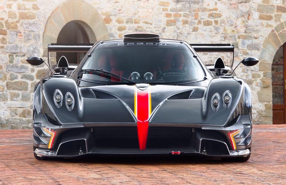 Pagani-Zonda_Revolucion (1)