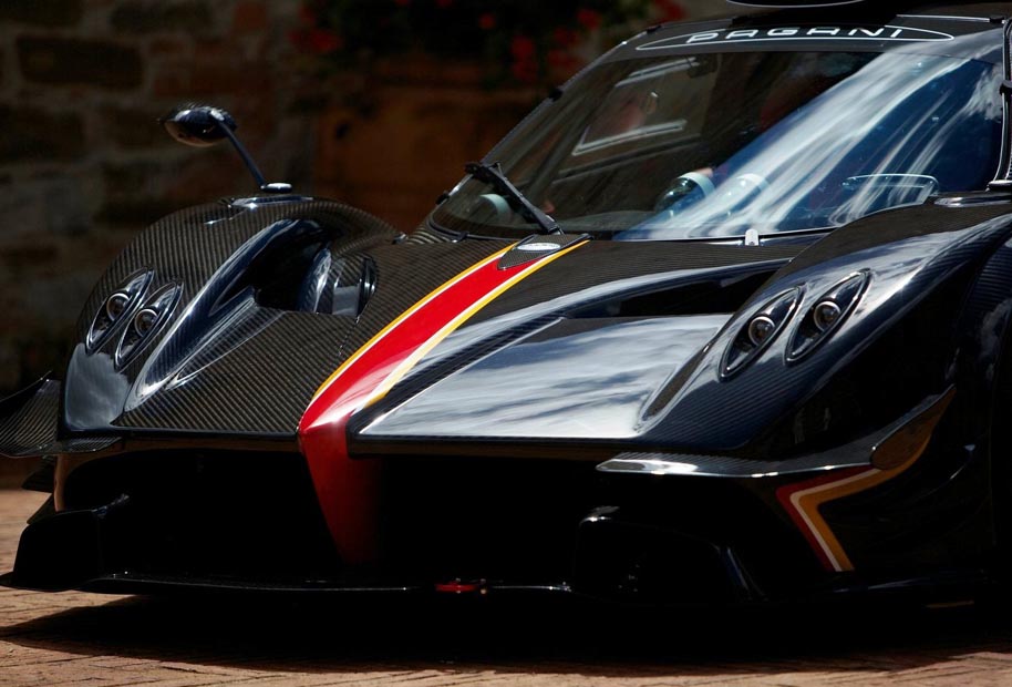 Pagani-Zonda_Revolucion (15)