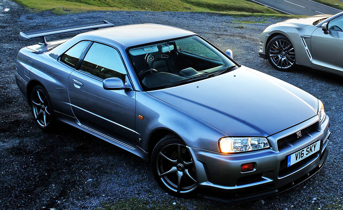 133864_new_limited_edition_45th_anniversary_gt_r_skyline_gt_r