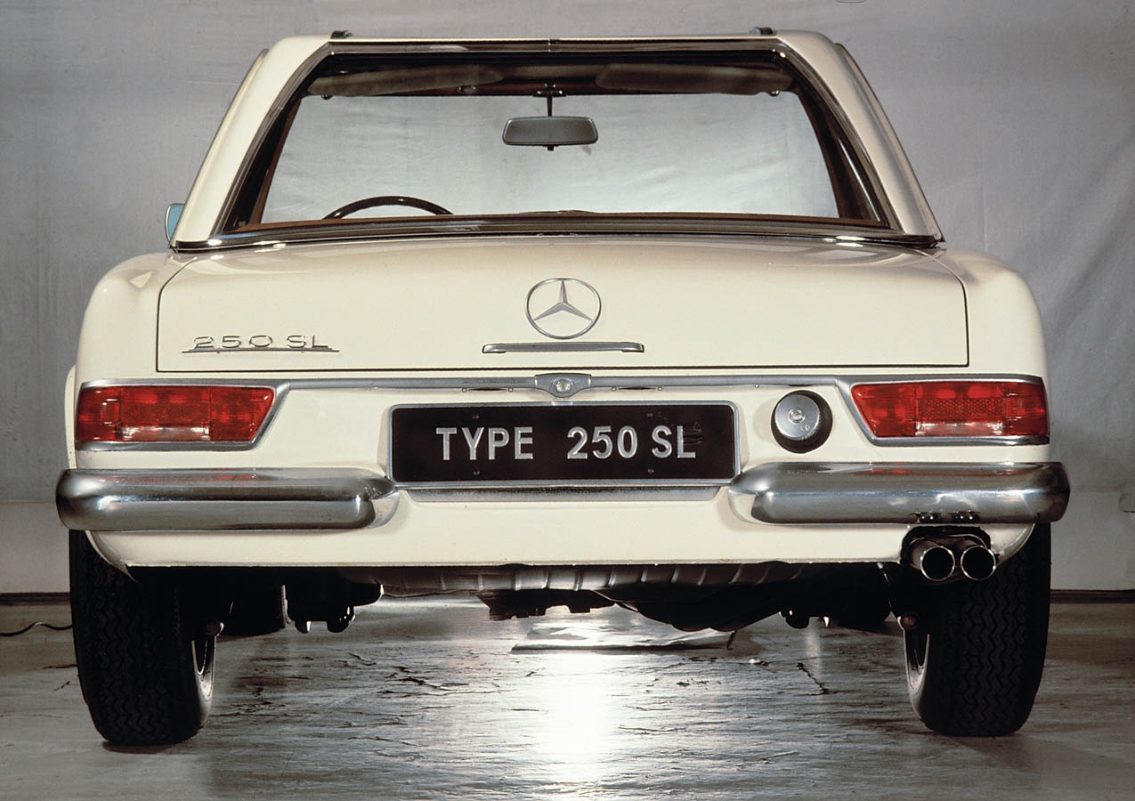 Caption orig.: Mercedes-Benz Typ 250 SL, Baureihe W 113 A
