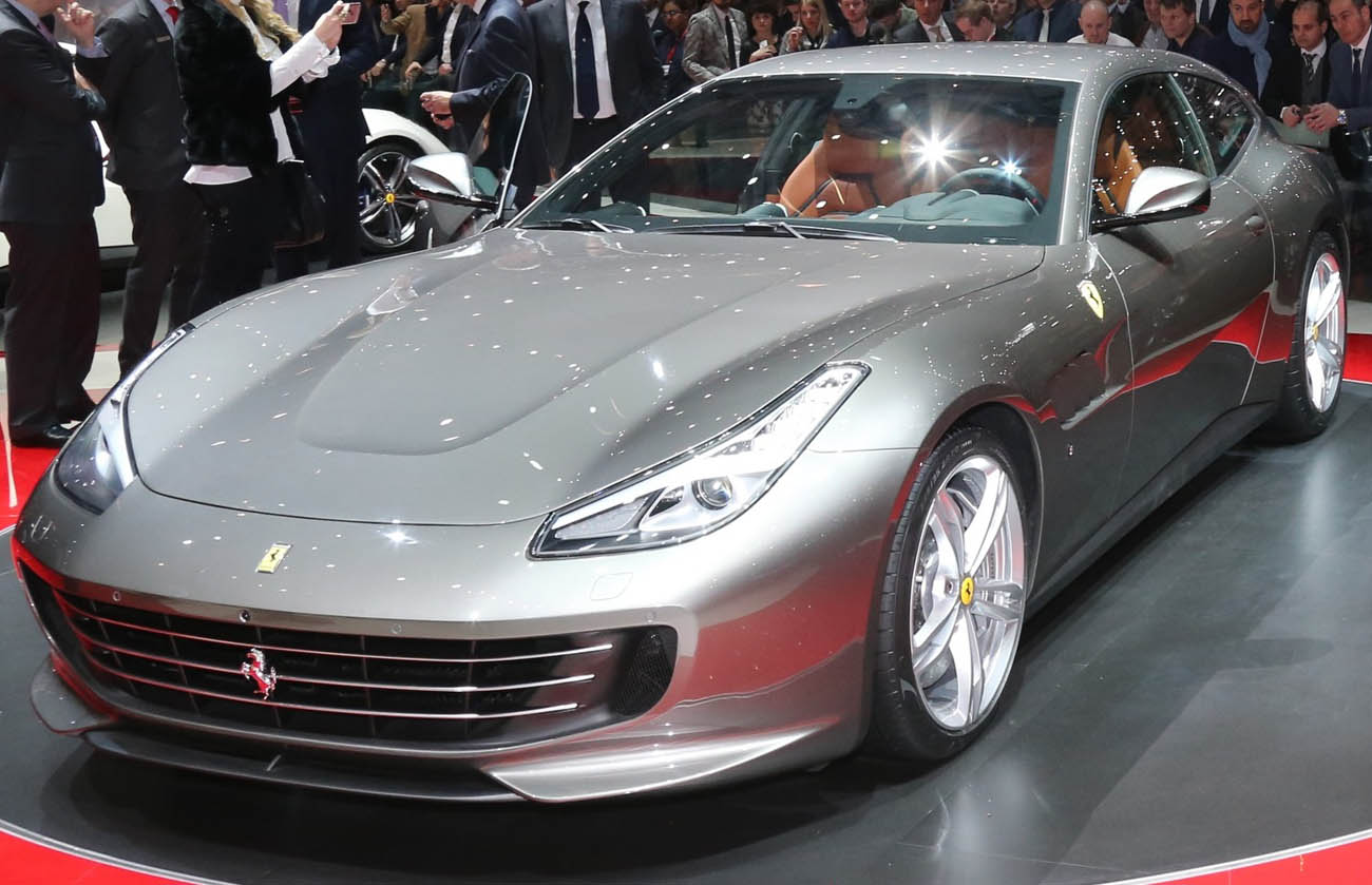 160113-car-GTC4Lusso1