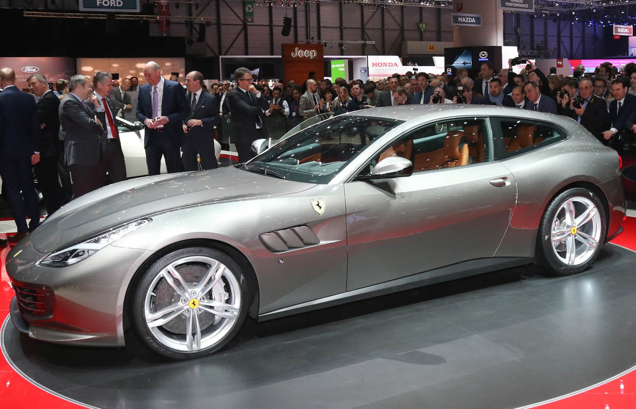 160114-car-GTC4Lusso1