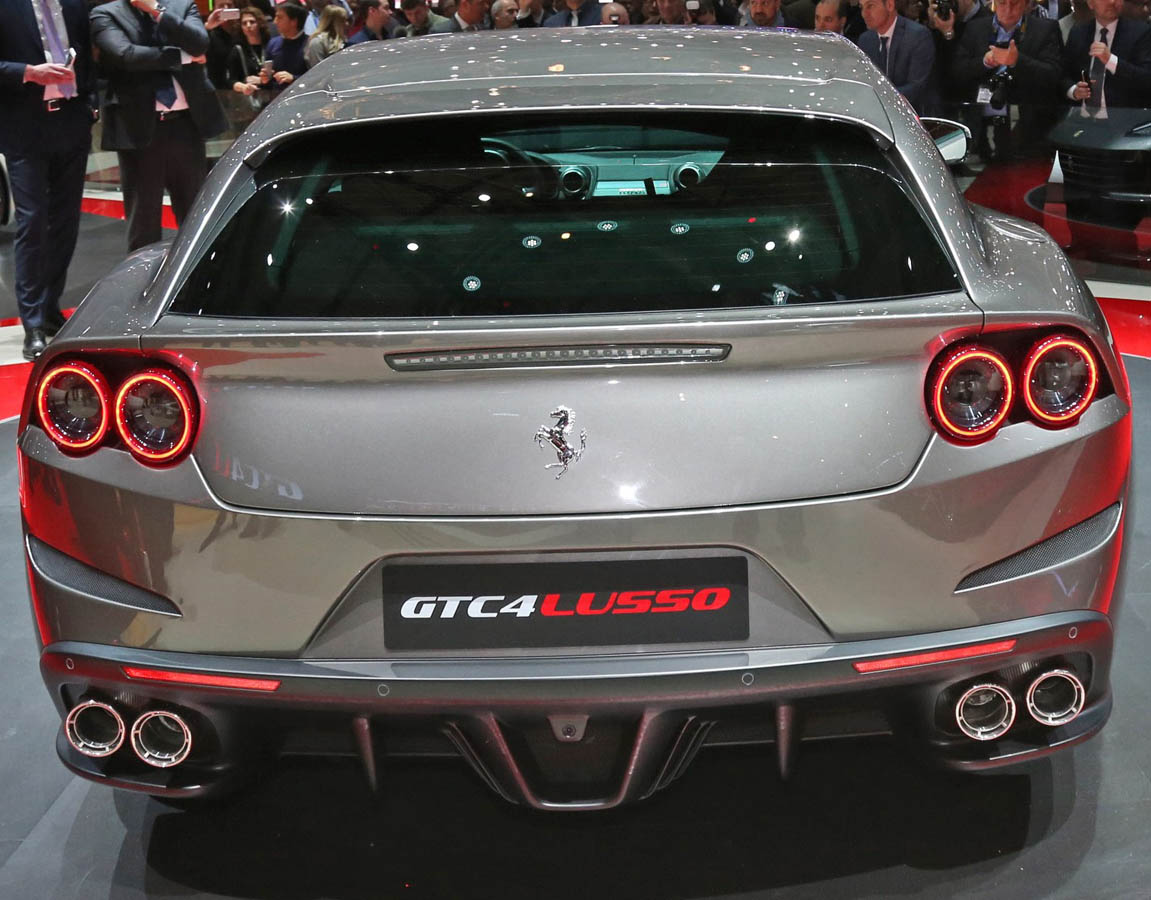 160115-car-GTC4Lusso1