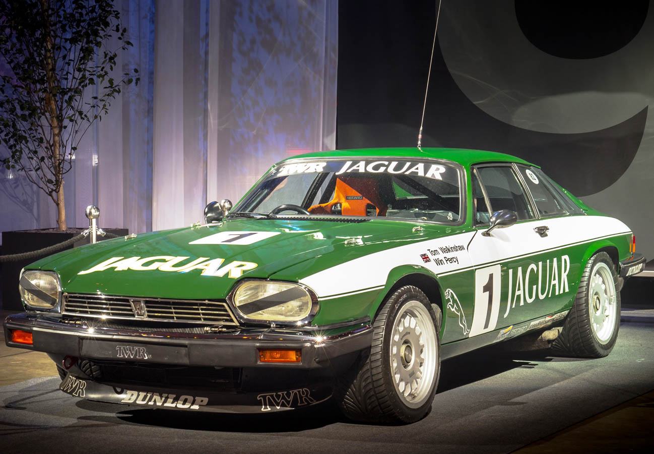 140908_Jaguar_XE_World_Premier_172