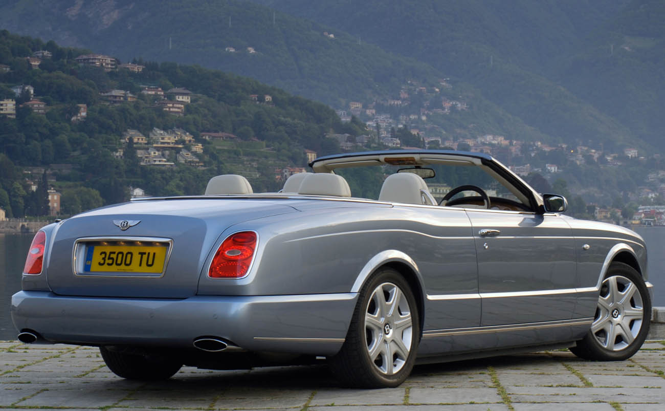 NewAzure200506_l2_w3600_h2391