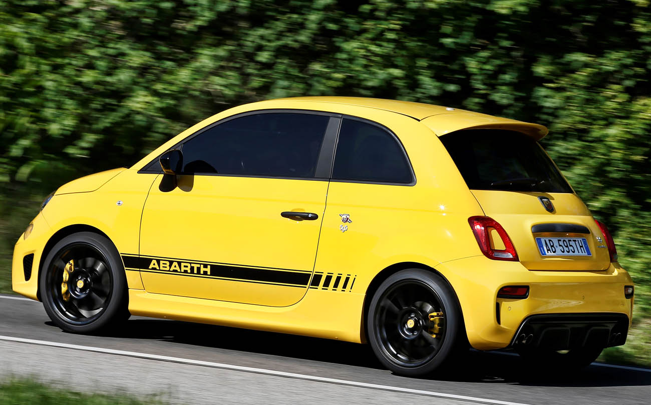 160607_Abarth_595_05