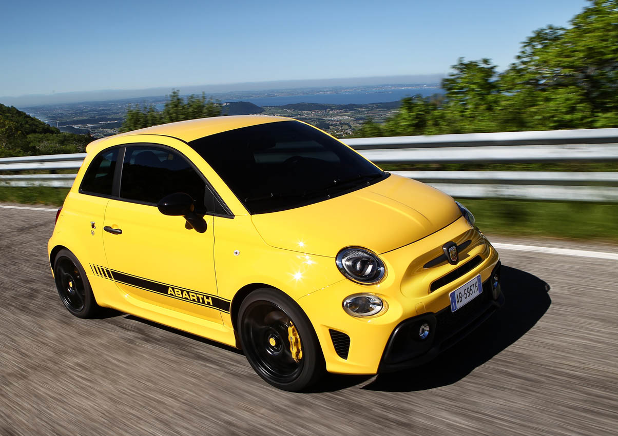 160607_Abarth_595_08