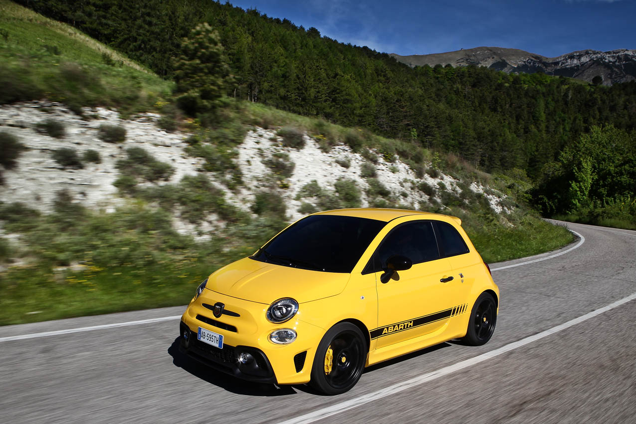 160607_Abarth_595_11