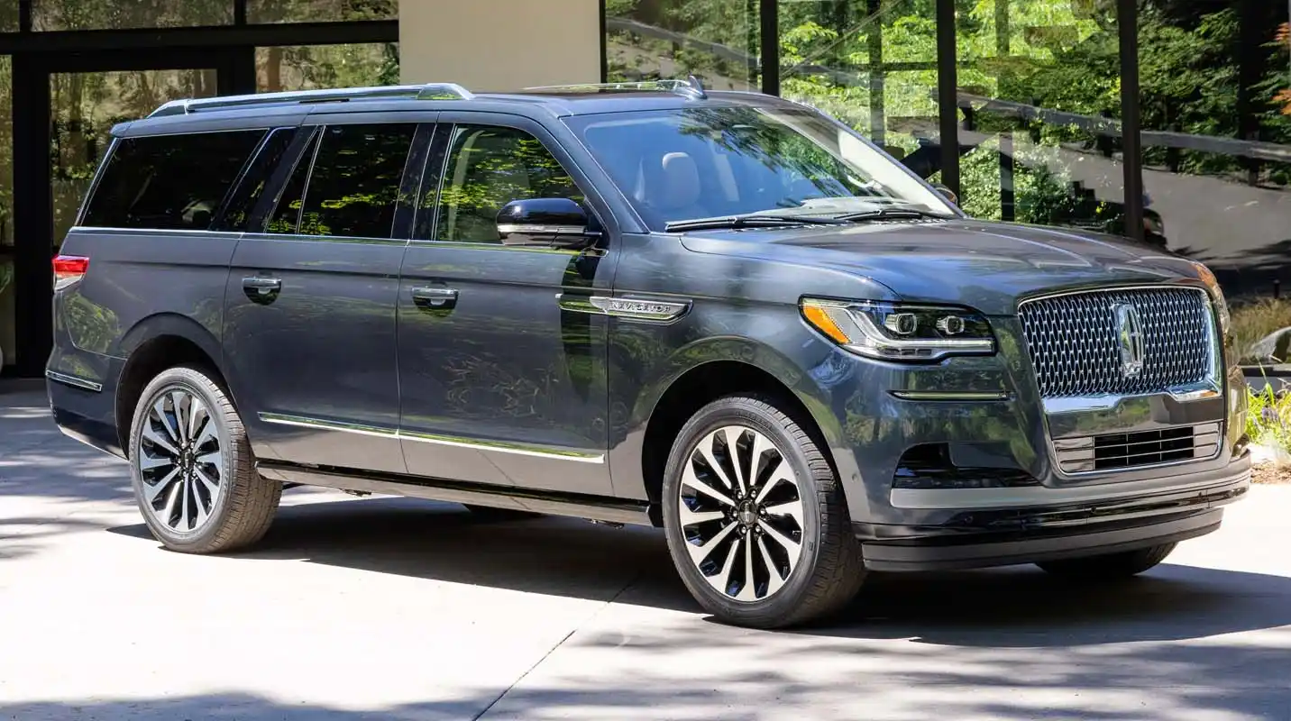 Lincoln Navigator (2022) – Elevated Design And Advanced Technologies