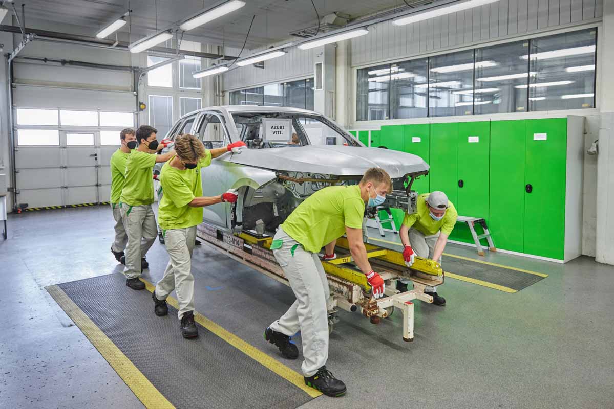 Vocational School Students Launch Testing Phase Of Škoda Afriq Apprentice Car