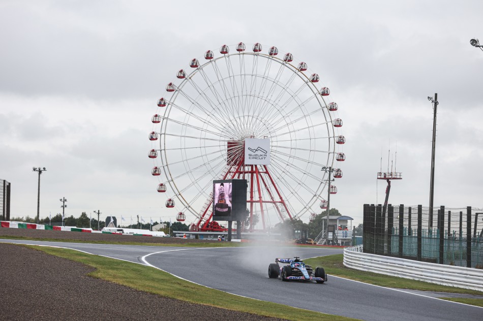 F1 – Alonso Quickest In Wet Opening Practice In Japan