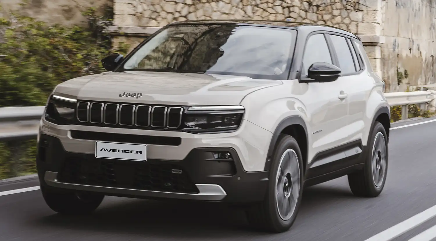 The New Jeep Avenger - 100% electric Jeep - Car Of the Year 2023