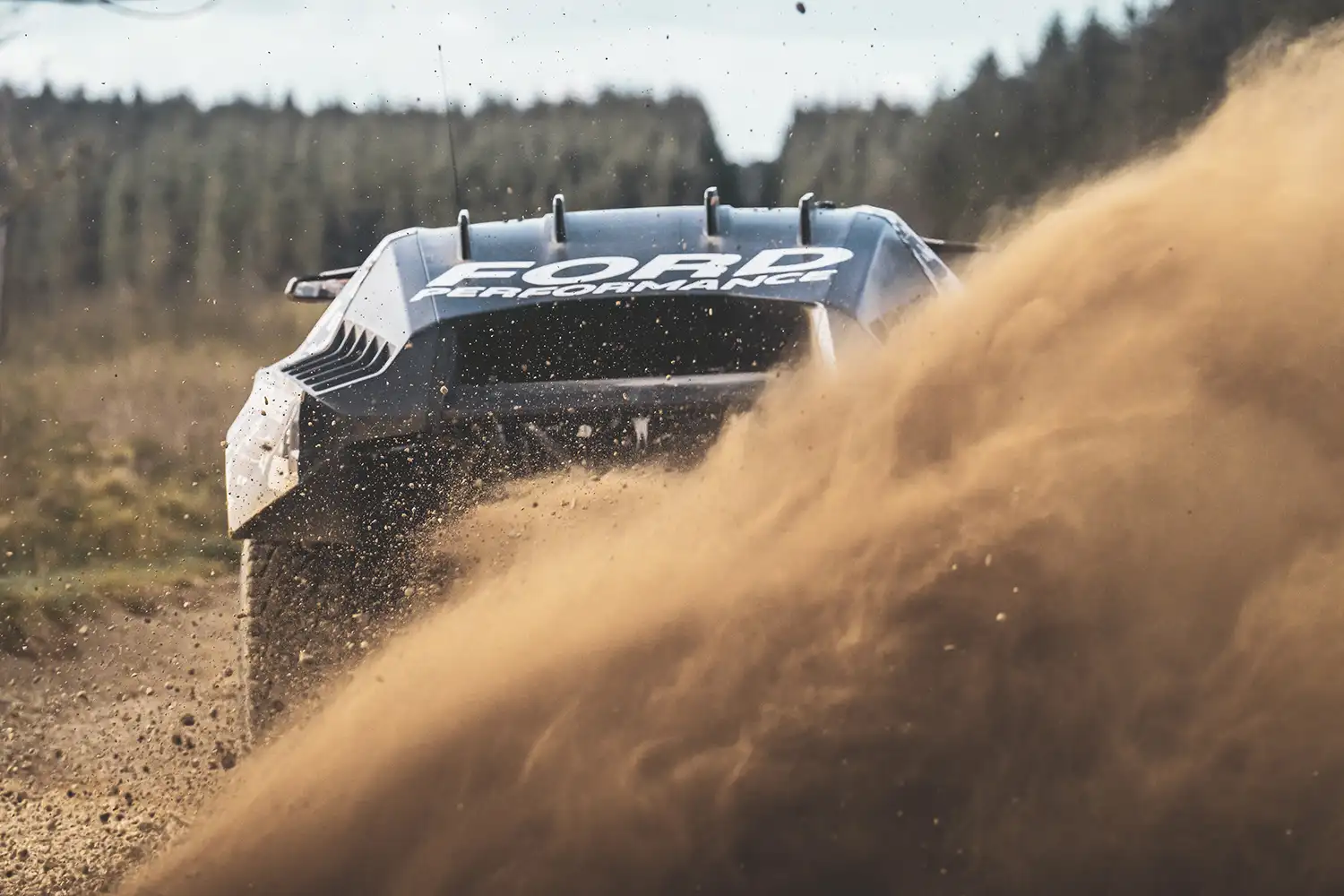 Ford’s Dakar 2025 – Raptor Revs with Sainz Sr. & Roma