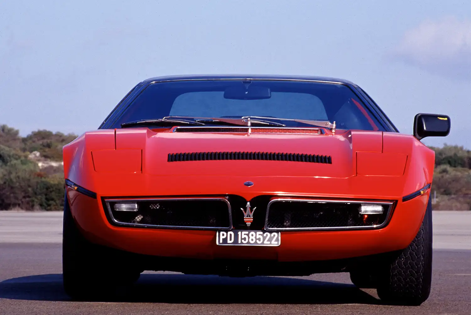 Maserati Bora 1971-1978: A Tribute to Innovation and Elegance