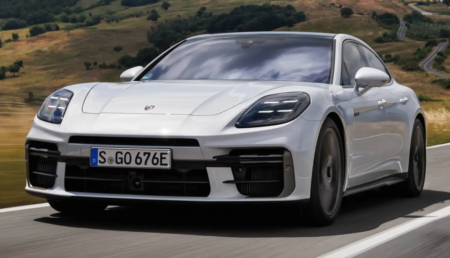 Porsche Panamera Turbo S E-Hybrid (2025): Power and Luxury Redefined