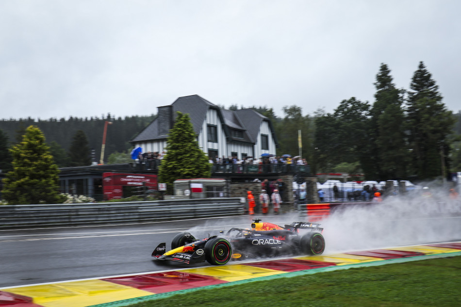 F1 – Verstappen Quickest As Heavy Rain Disrupts FP3 In Belgium