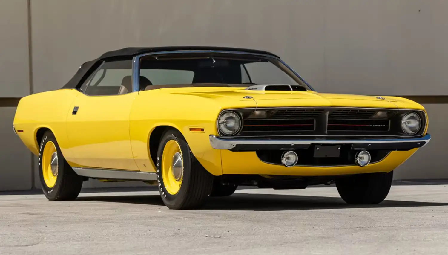 1970 Plymouth Hemi Cuda Convertible: Rare Gem at Mecum Monterey