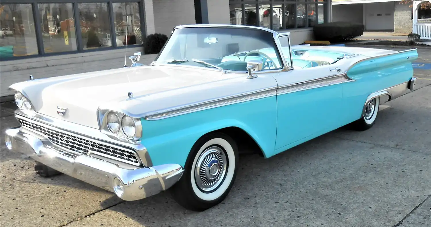 1959 Ford Fairlane 500 Galaxie Skyliner: A Technological Marvel