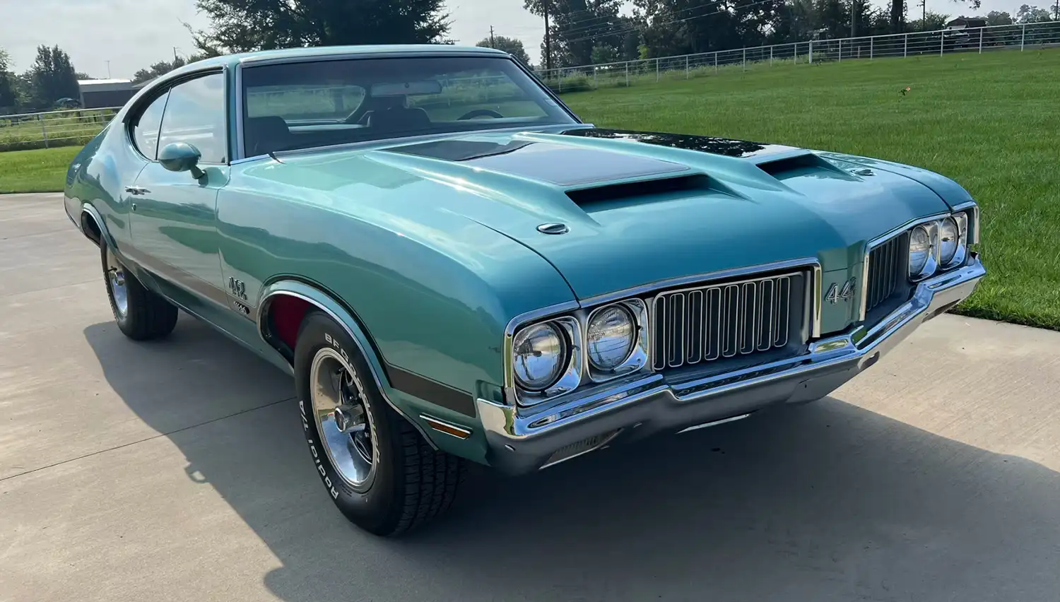 1970 Oldsmobile 442 Coupe: Classic Muscle Meets Modern Restoration