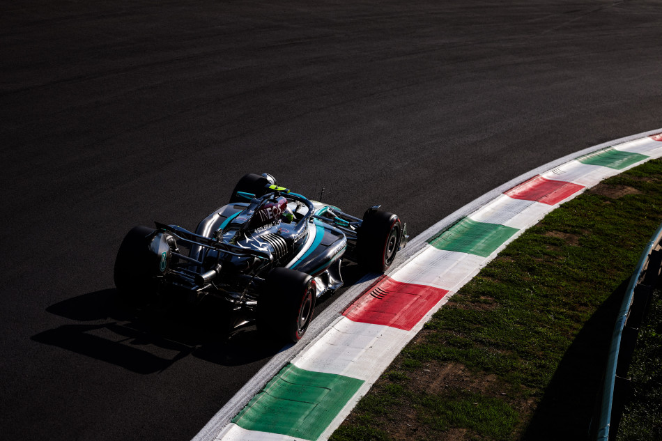 F1 – Hamilton leads Mercedes 1-2 in final practice for Italian Grand Prix