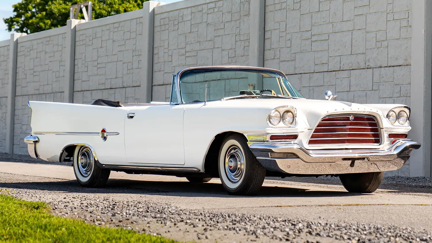 1959 Chrysler 300E Convertible: A Pinnacle of American Opulence