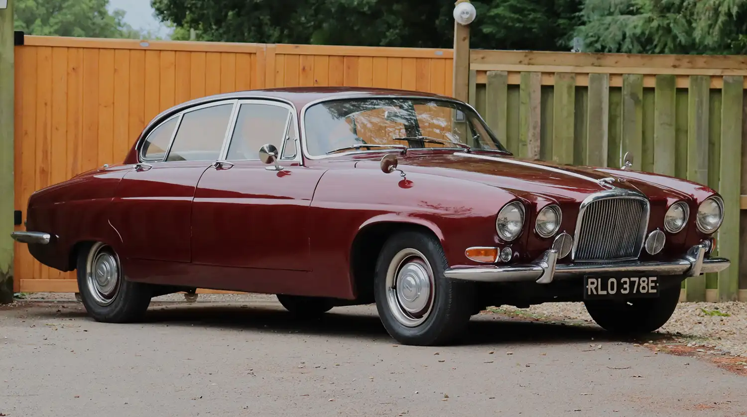 Jaguar Mark X 4.2 Once Owned by Madonna to be Auctioned