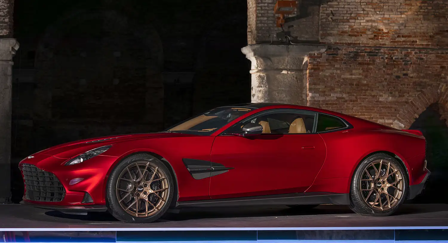 Aston Martin Unveils the New Vanquish in a Spectacular World Premiere at Venice