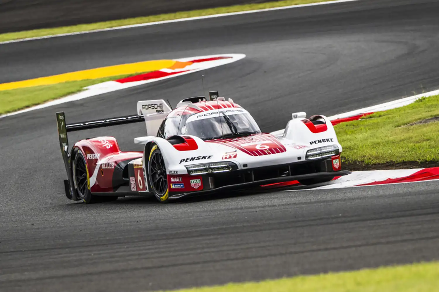 WEC: Porsche prevails at Fuji and closes on the title