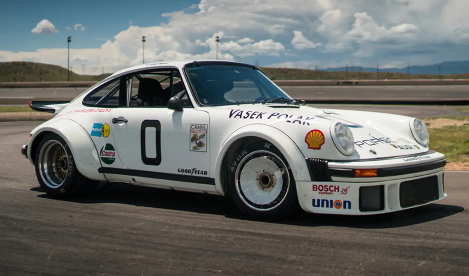 Luftgekühlt 10 Celebrates Porsche Turbo Anniversary at Universal Studios Backlot