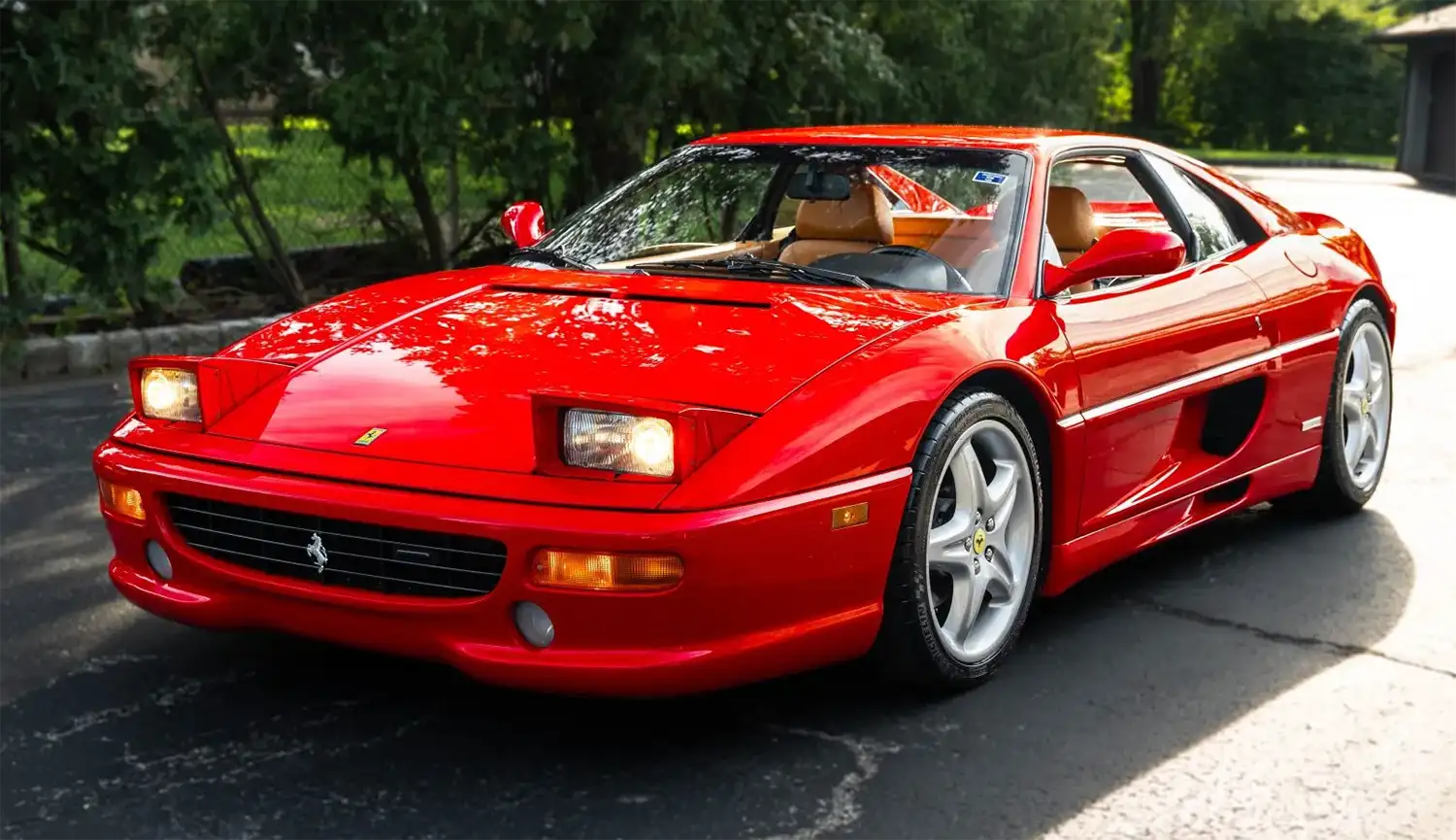 1995 Ferrari F355 Berlinetta: A Pristine Rosso Corsa Classic with 31k Miles