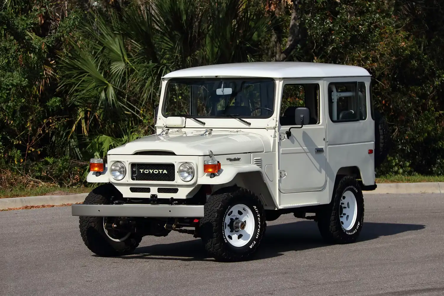 1981 Toyota FJ-40 Land Cruiser: Rugged Classic with Modern Touches