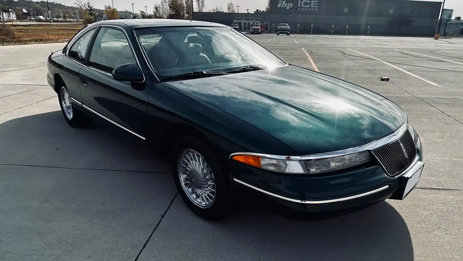 1994 Lincoln Mark VIII: A Blend of Luxury and Performance