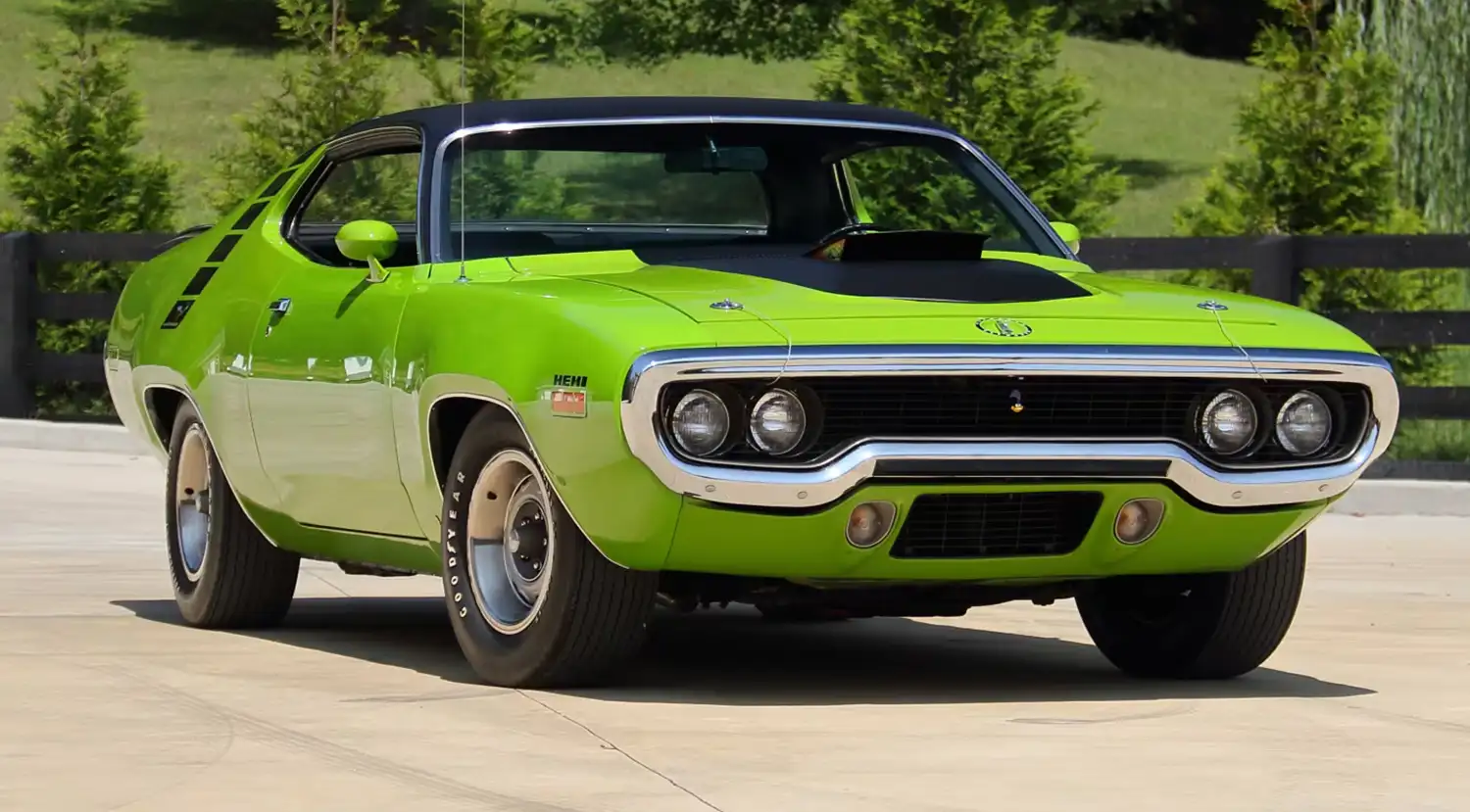 1971 Plymouth Hemi Road Runner: A Rare Sassygrass Beast