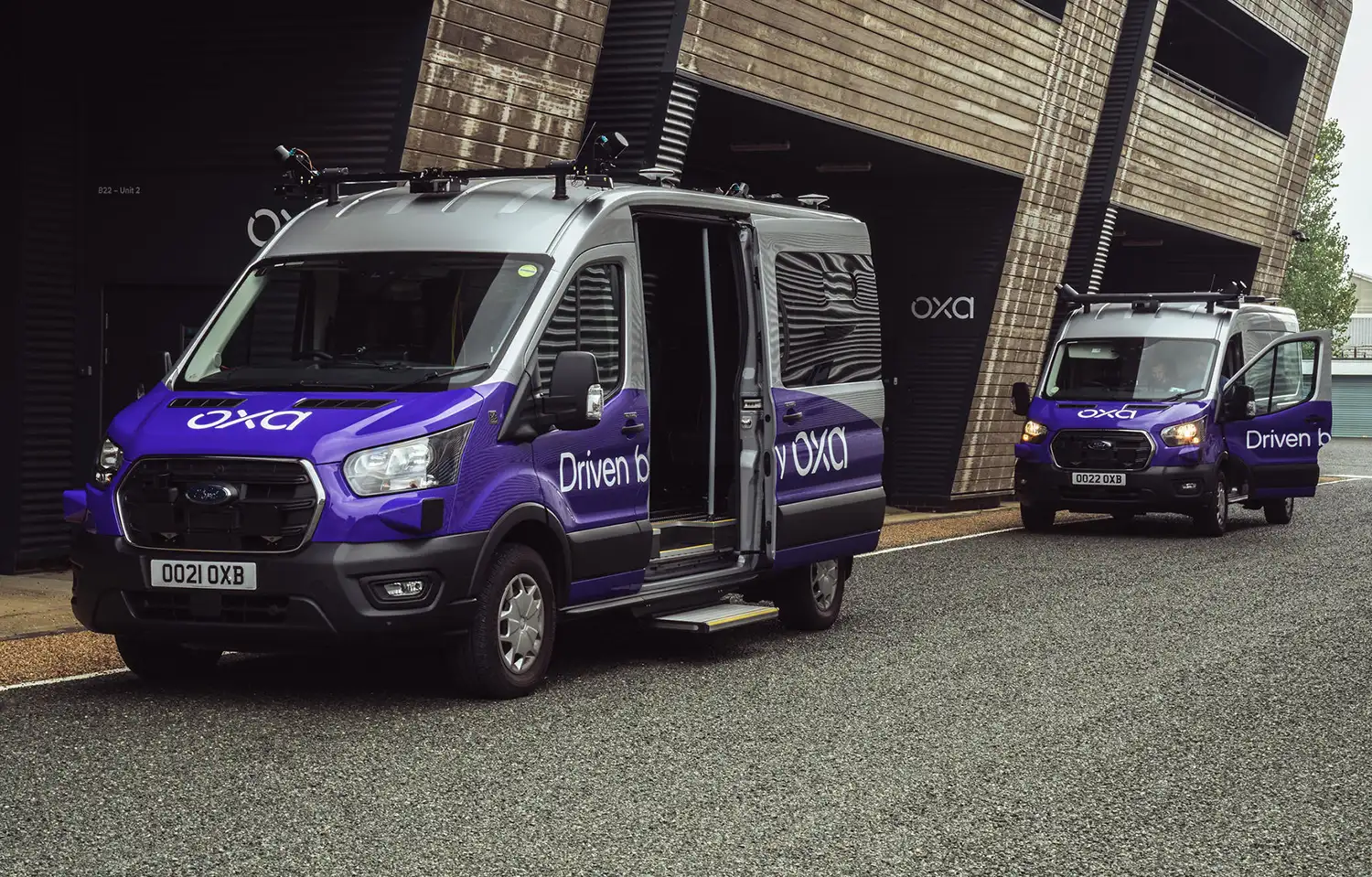 Oxa Unveils Autonomous Ford E-Transit Van and Minibus