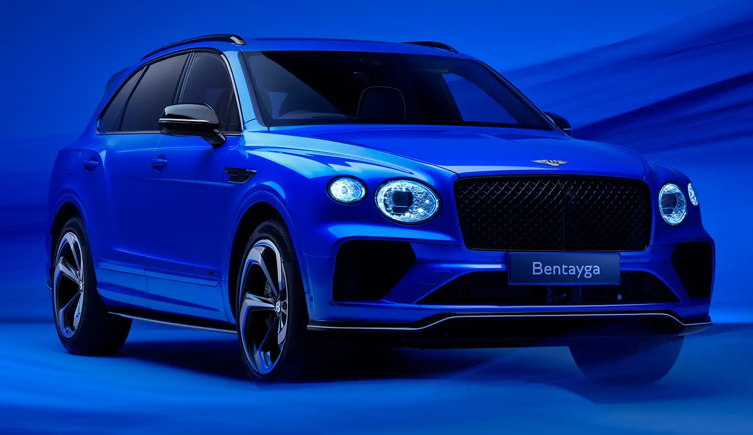 Bentley Mulliner Unveils Exclusive Bespoke Colour ‘Nīla Blue’