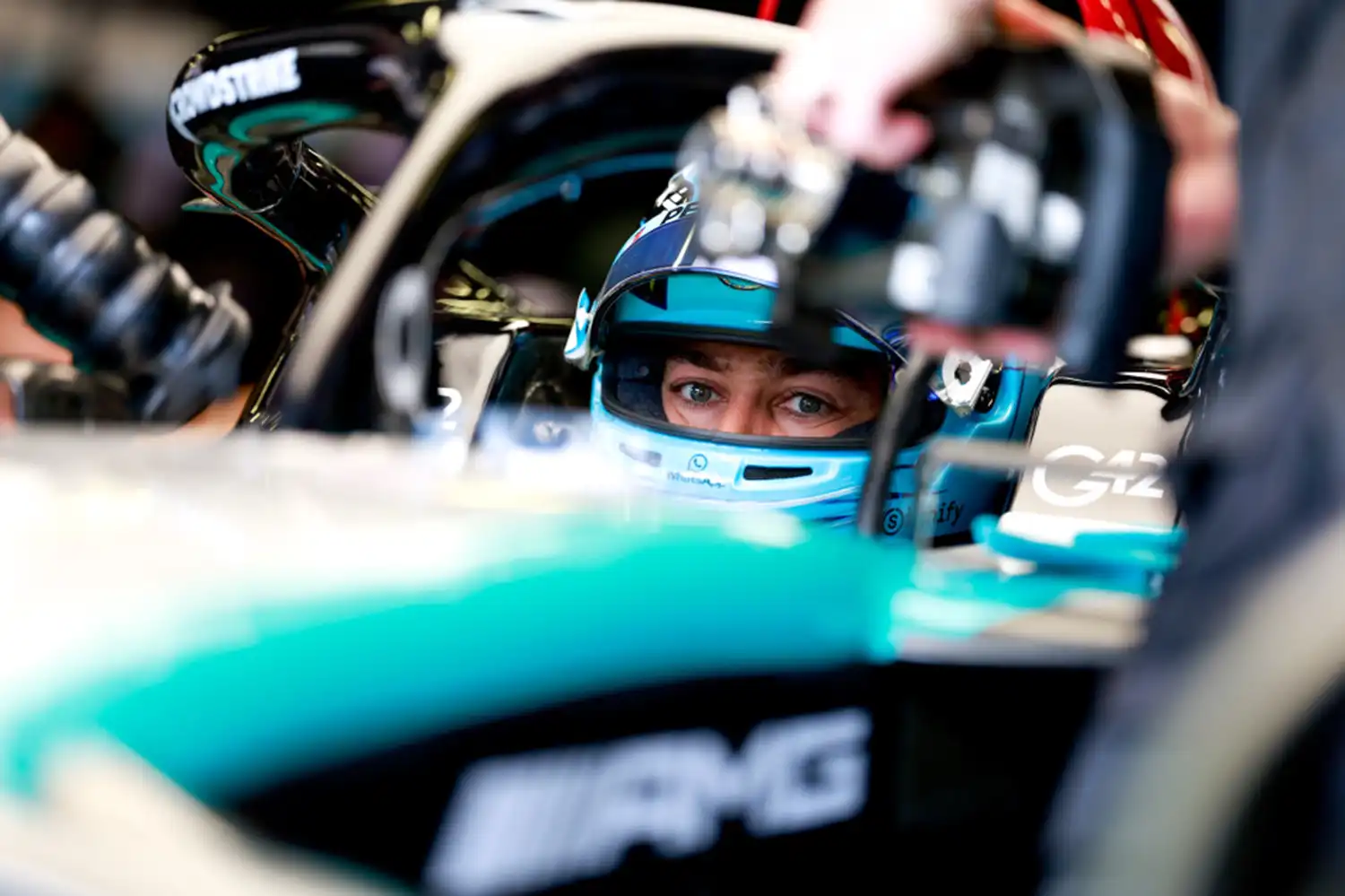 F1 – Russell Leads FP1 in Mexico as Albon and Bearman Crash Out