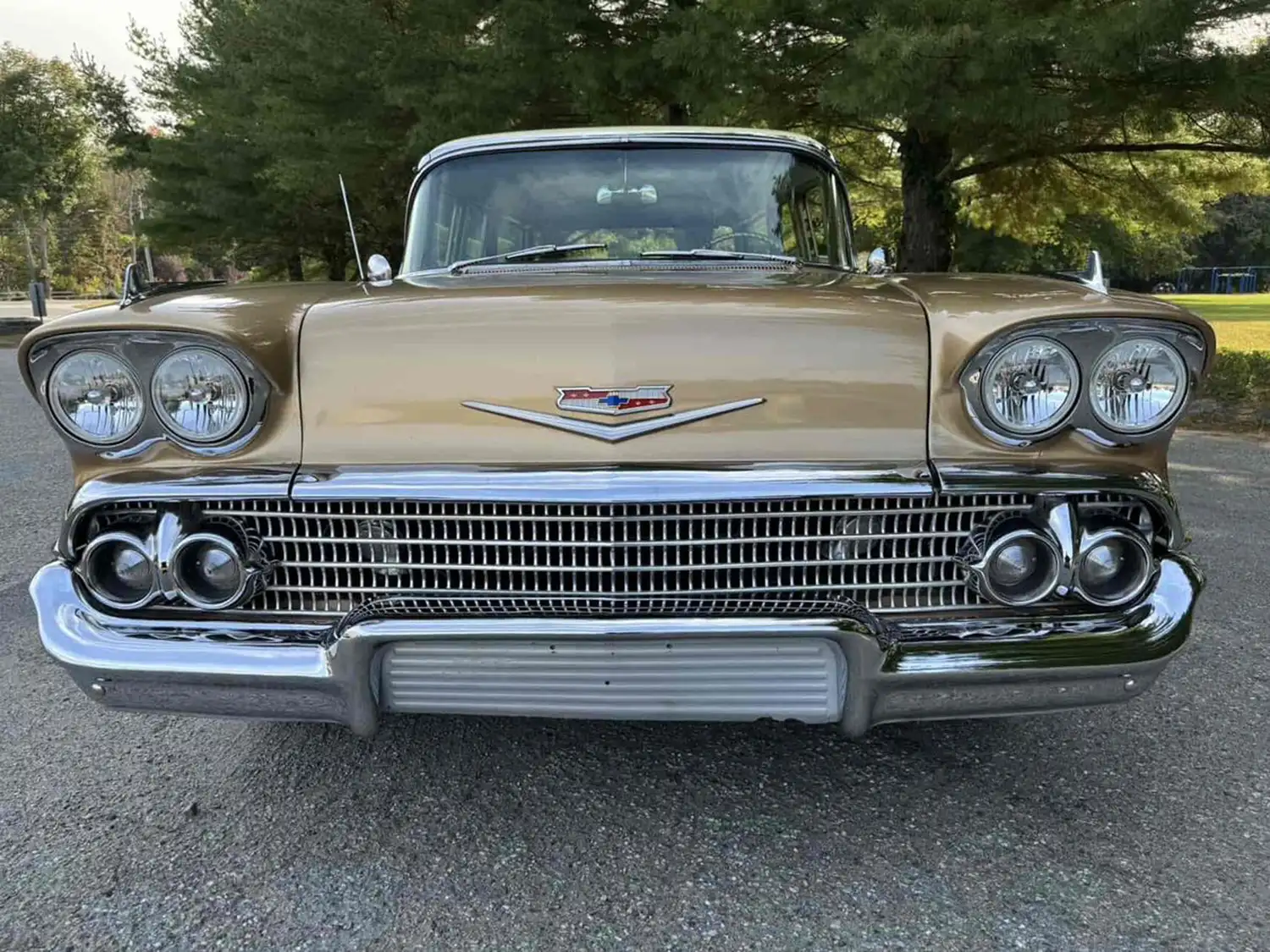 1958 Chevrolet Nomad: Iconic Station Wagon in Stunning Gold