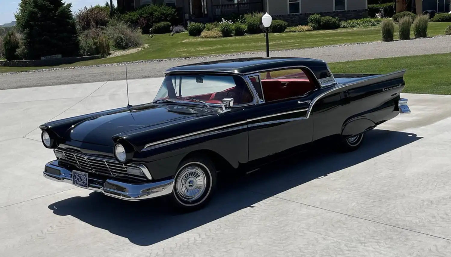 A Classic Marvel: 1957 Ford Skyliner Retractable Hardtop