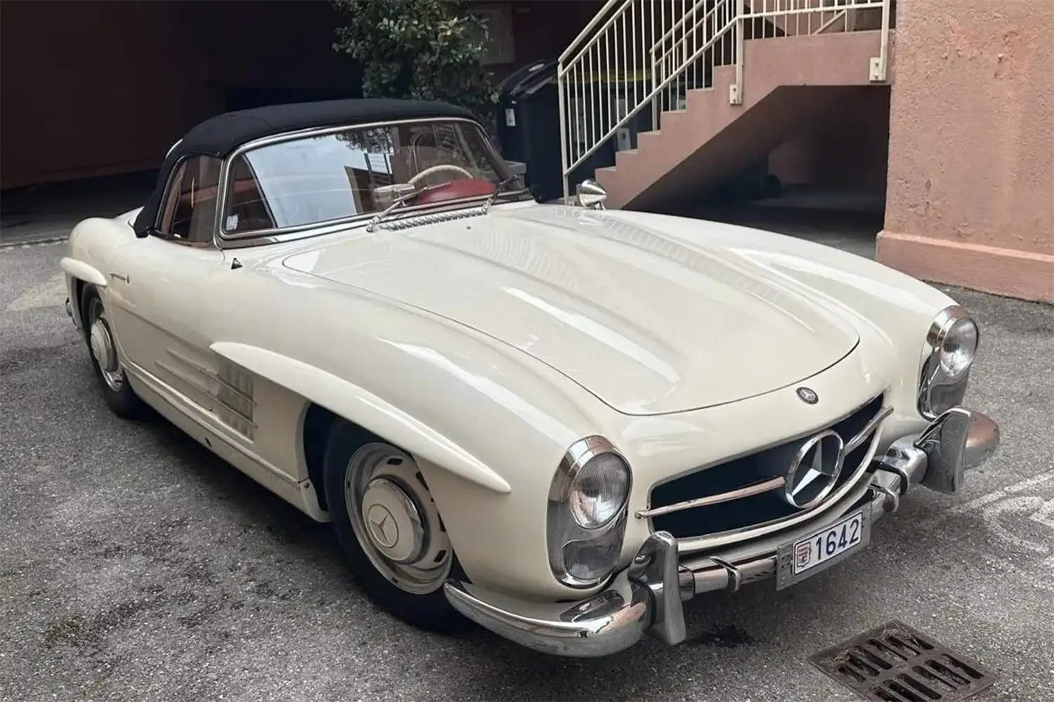 1958 Mercedes-Benz 300SL Roadster: Elegance in Motion