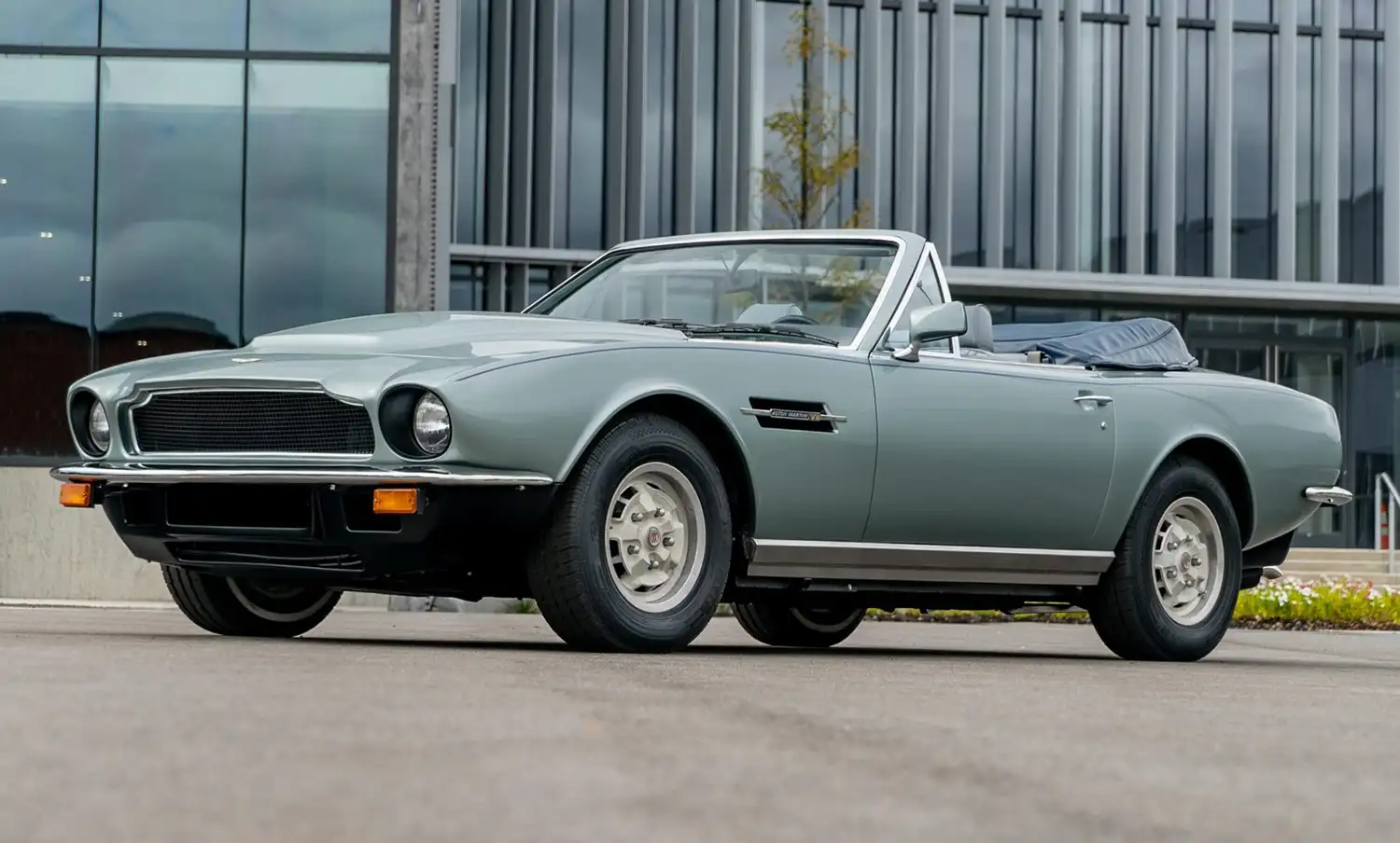 1980 Aston Martin V8 Volante: Restored Elegance, Unmatched Power