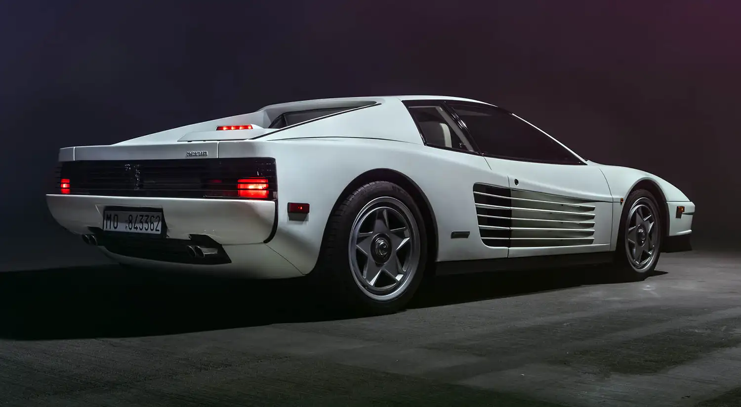 1986 Ferrari Testarossa: The Ultimate 80s Icon in Bianco