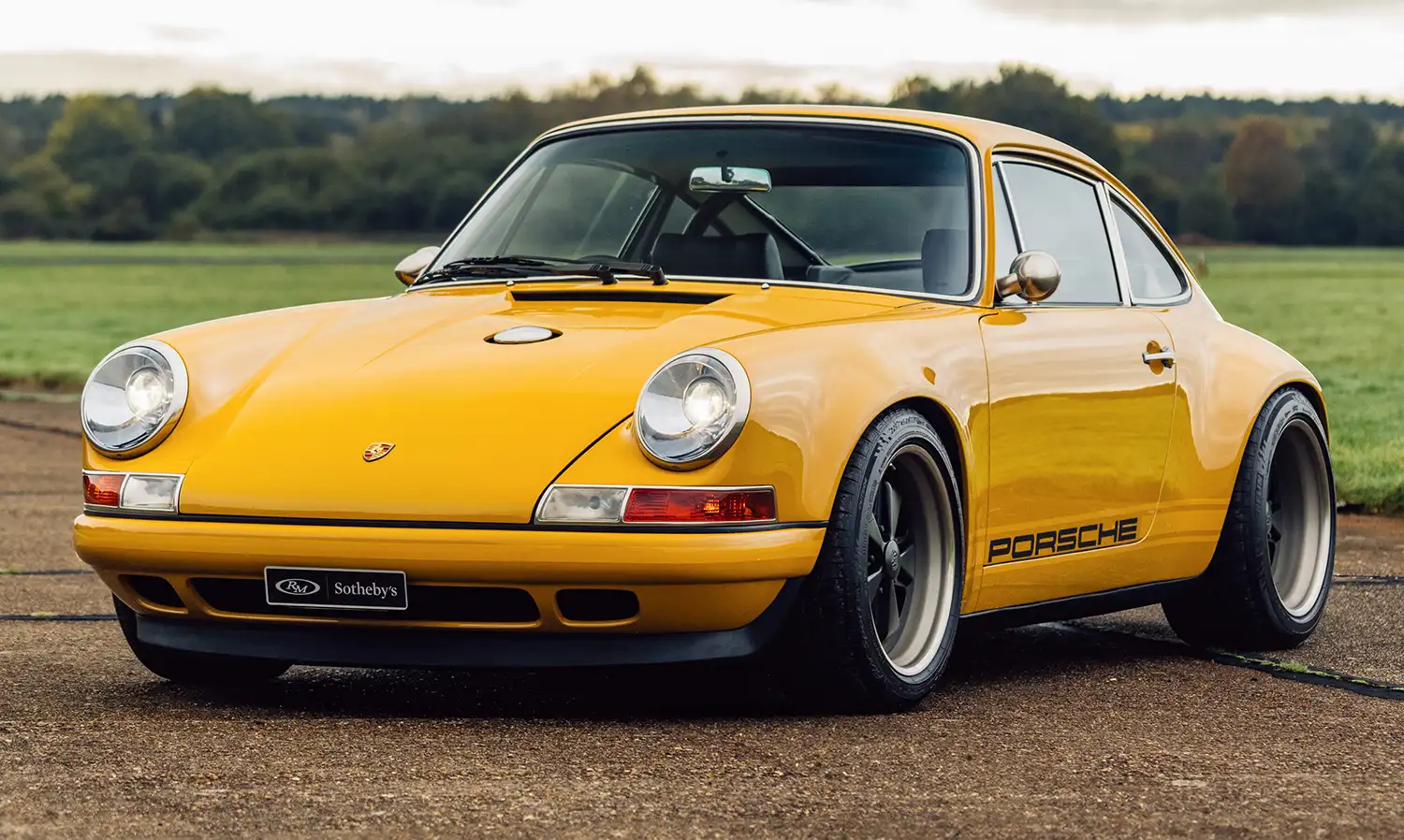 1990 Porsche 911 Reimagined by Singer: “UK 1” – A British Icon