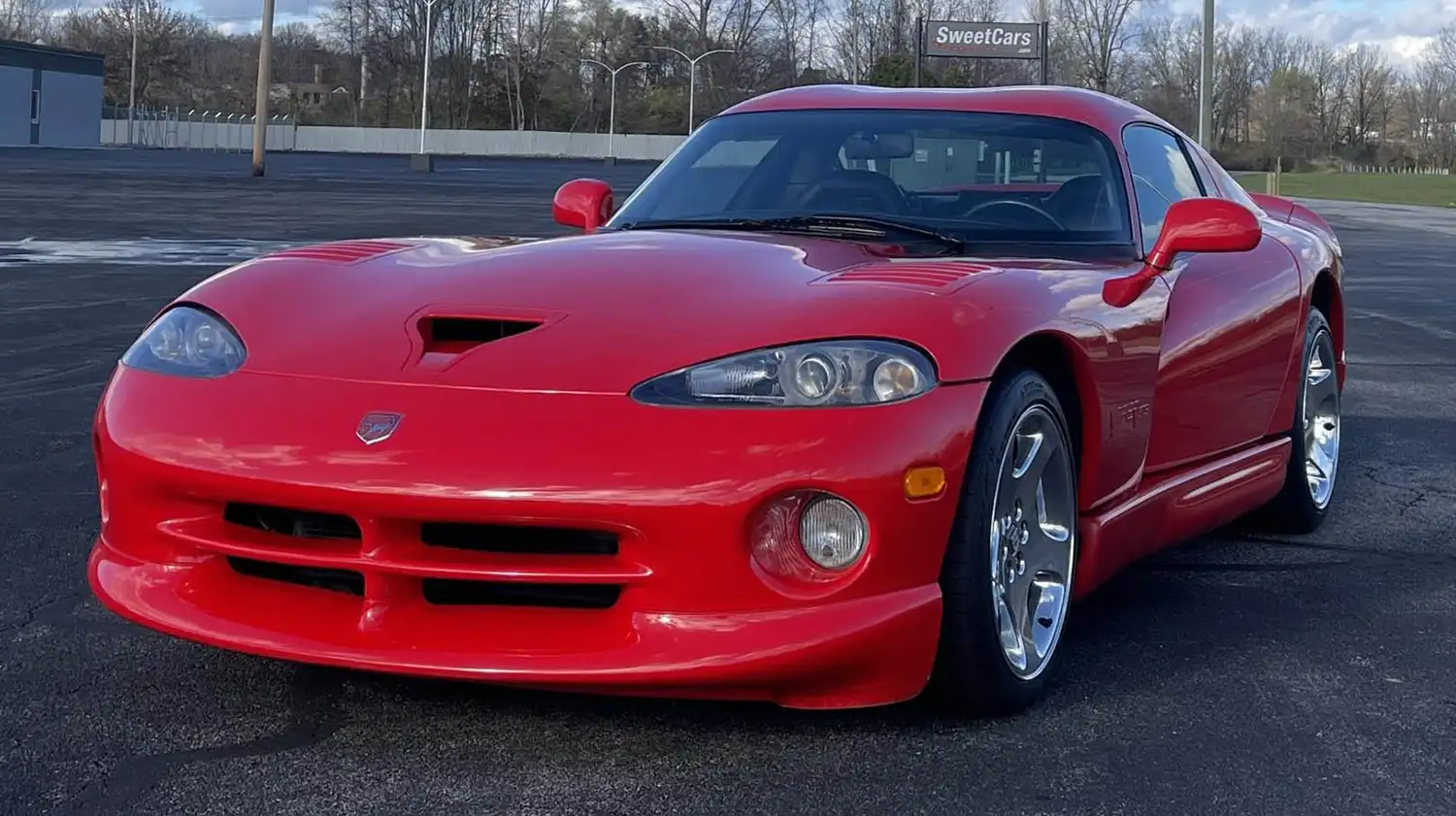 V10 Fury: 2000 Dodge Viper GTS