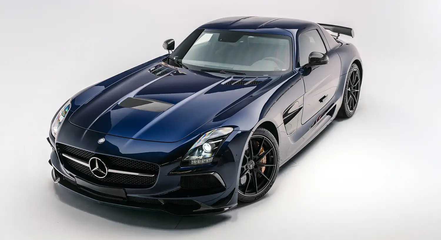 2013 Mercedes-Benz SLS AMG Black Series Coupé: A Rare Jewel in Designo Mystic Blue