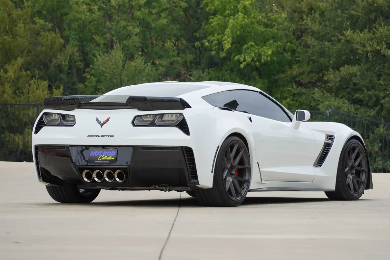 2017 Chevrolet Corvette Z06 Coupe 2LZ: Low Mileage, High Performance