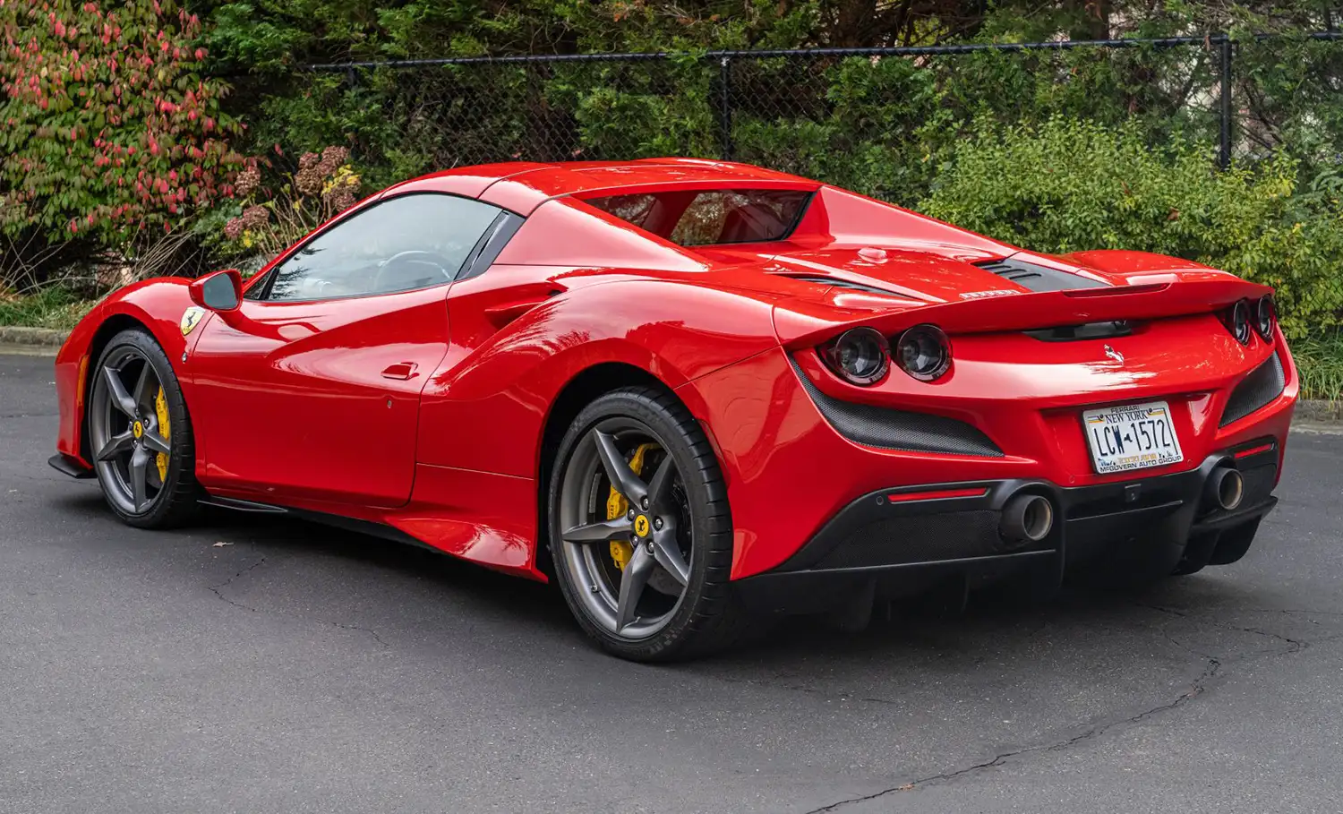 2023 Ferrari F8 Spider: Pristine Performance in Rosso Corsa