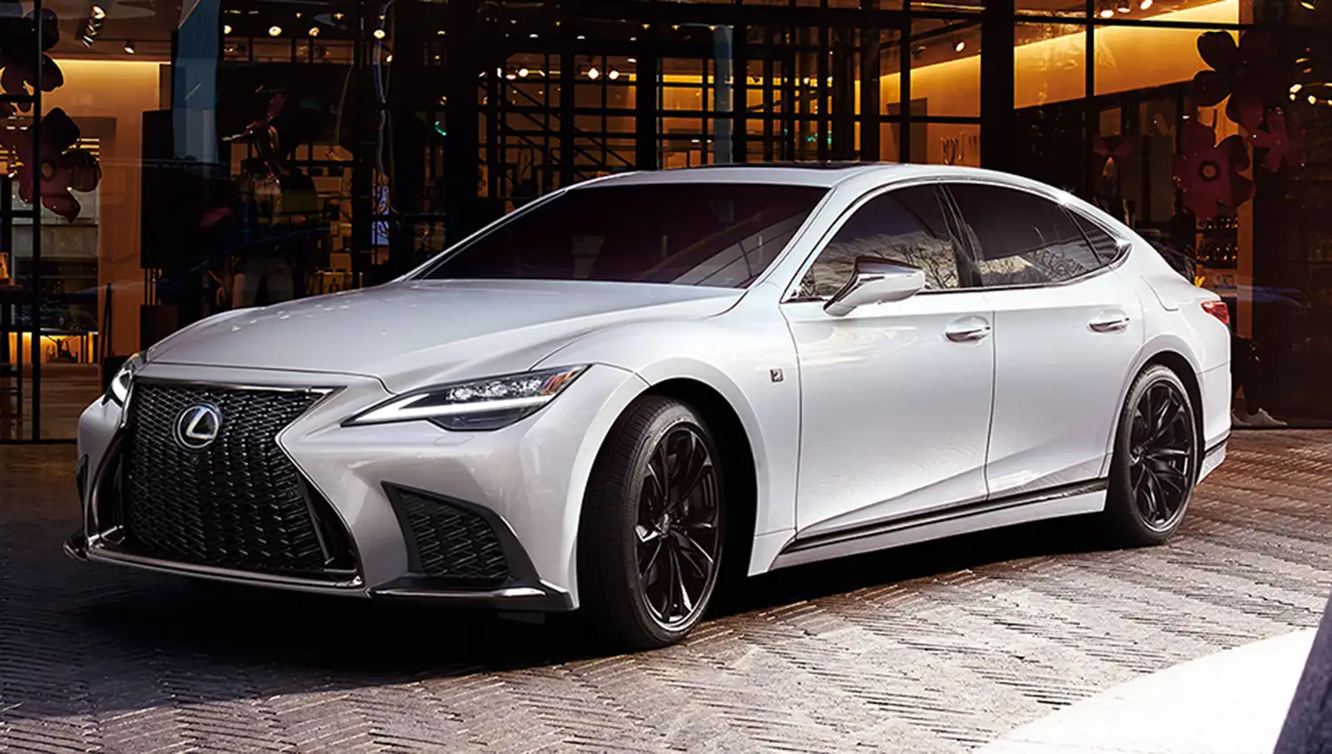 Lexus LS (2025): 35 Years of Flagship Excellence