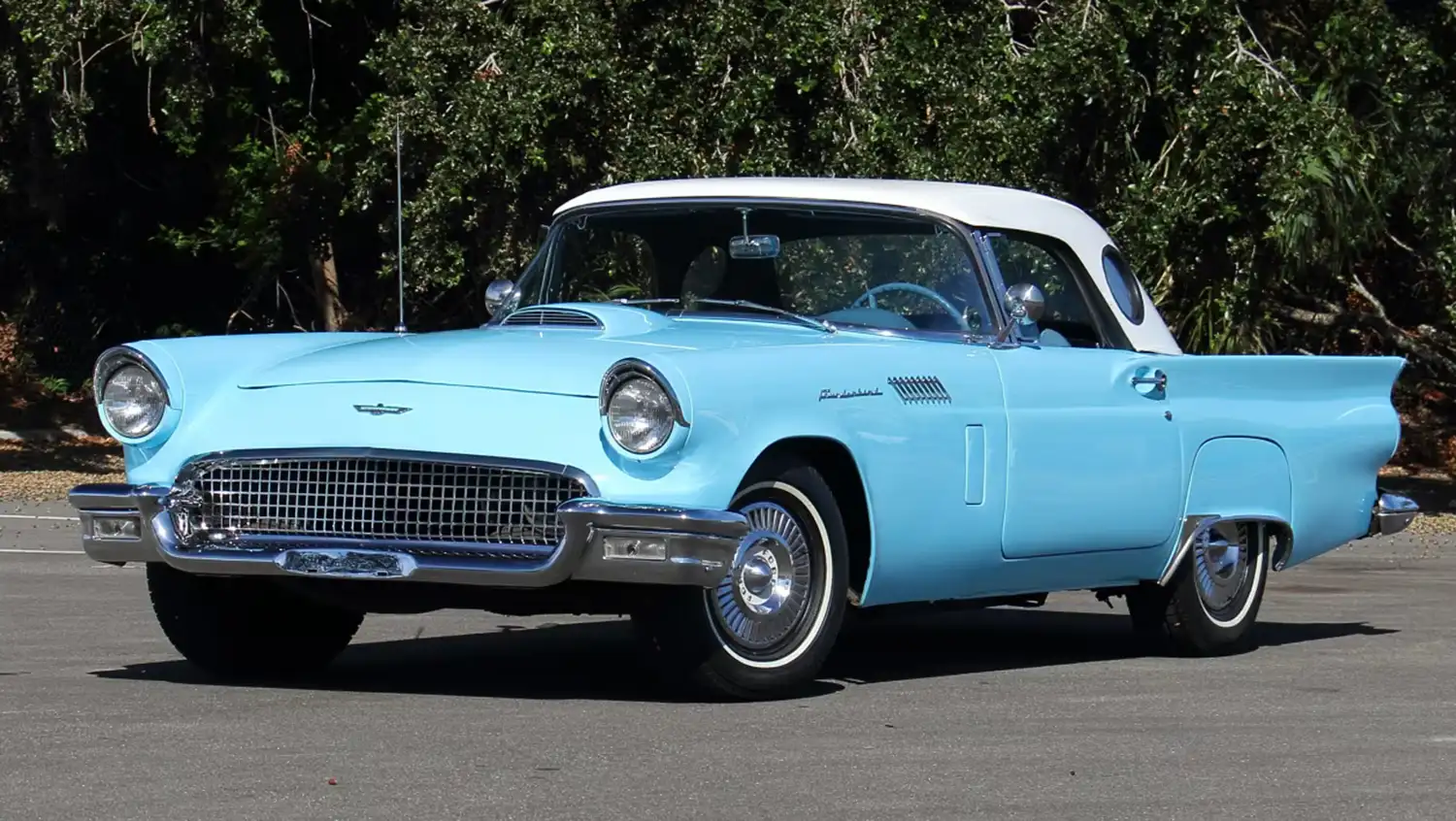 1957 Ford Thunderbird: Classic Beauty, Modern Power