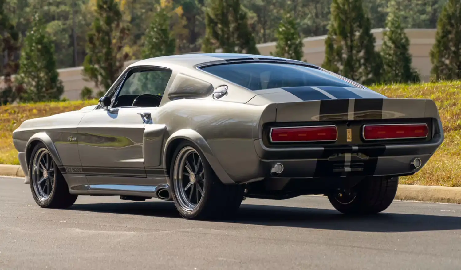 1967 Ford Mustang Fastback with 580 HP: Classic Beauty, Beastly Power